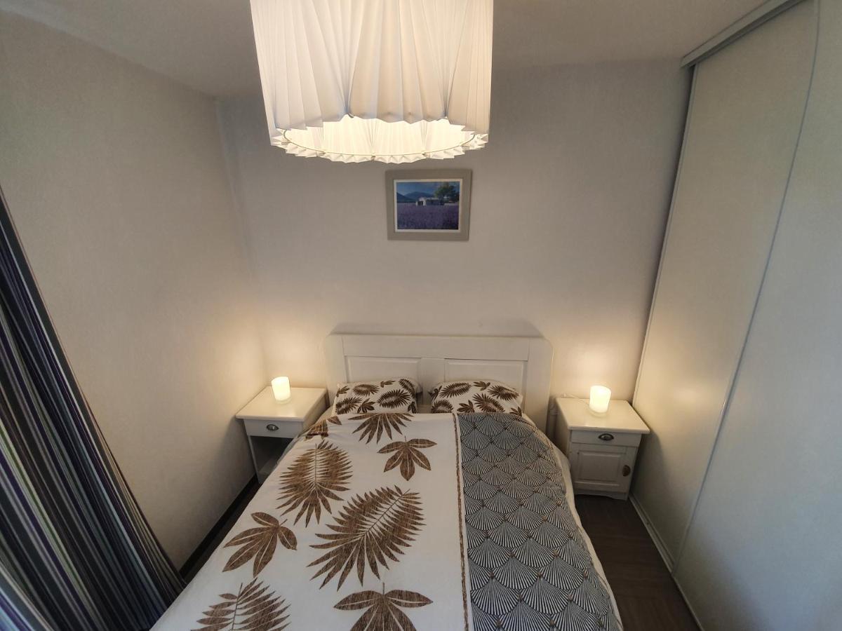 Appartamento Le Romarin - Climatisation piscine&parking privé Gréoux-les-Bains Esterno foto